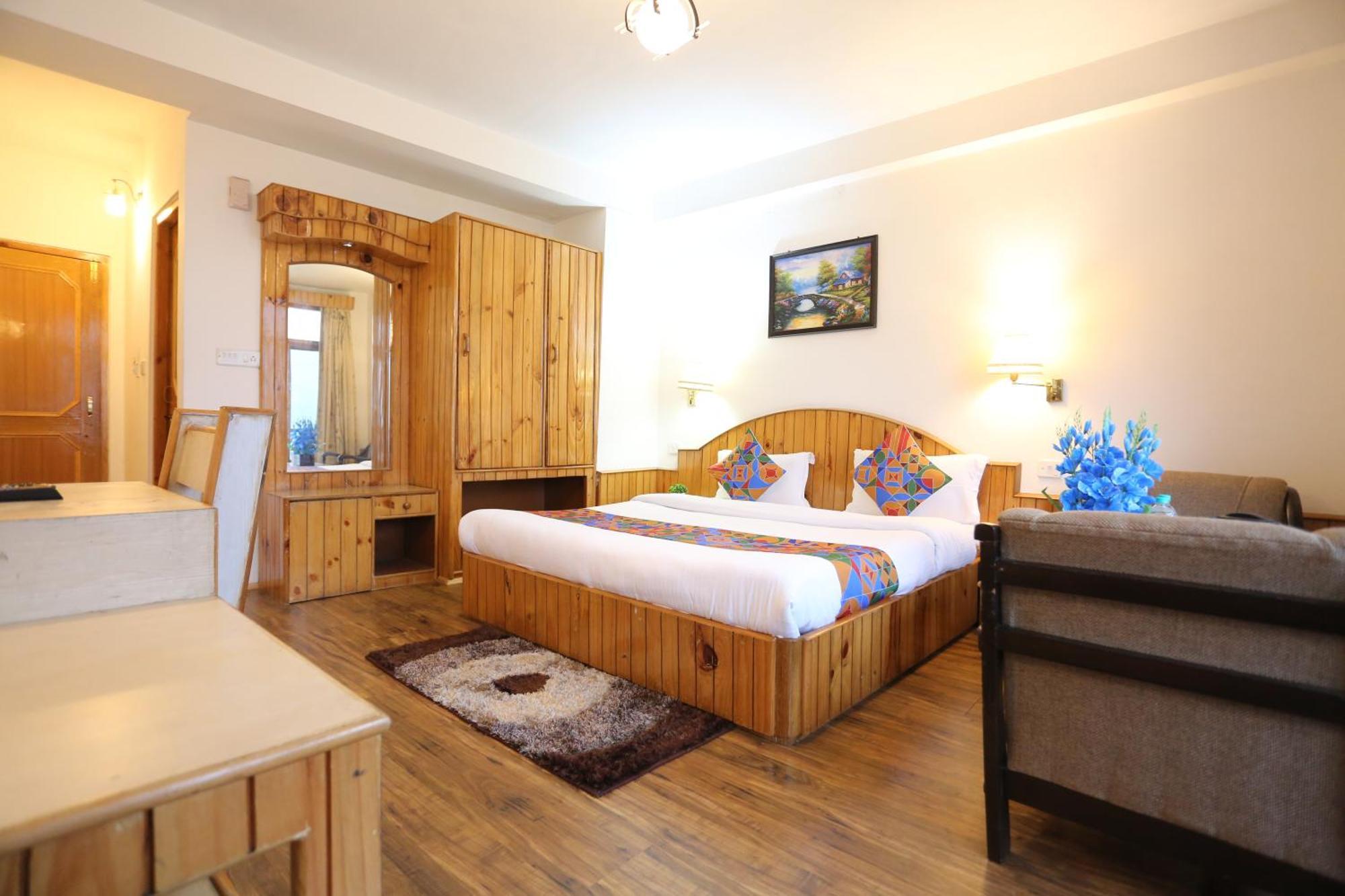 Hotel Surbhi Vashist Dış mekan fotoğraf