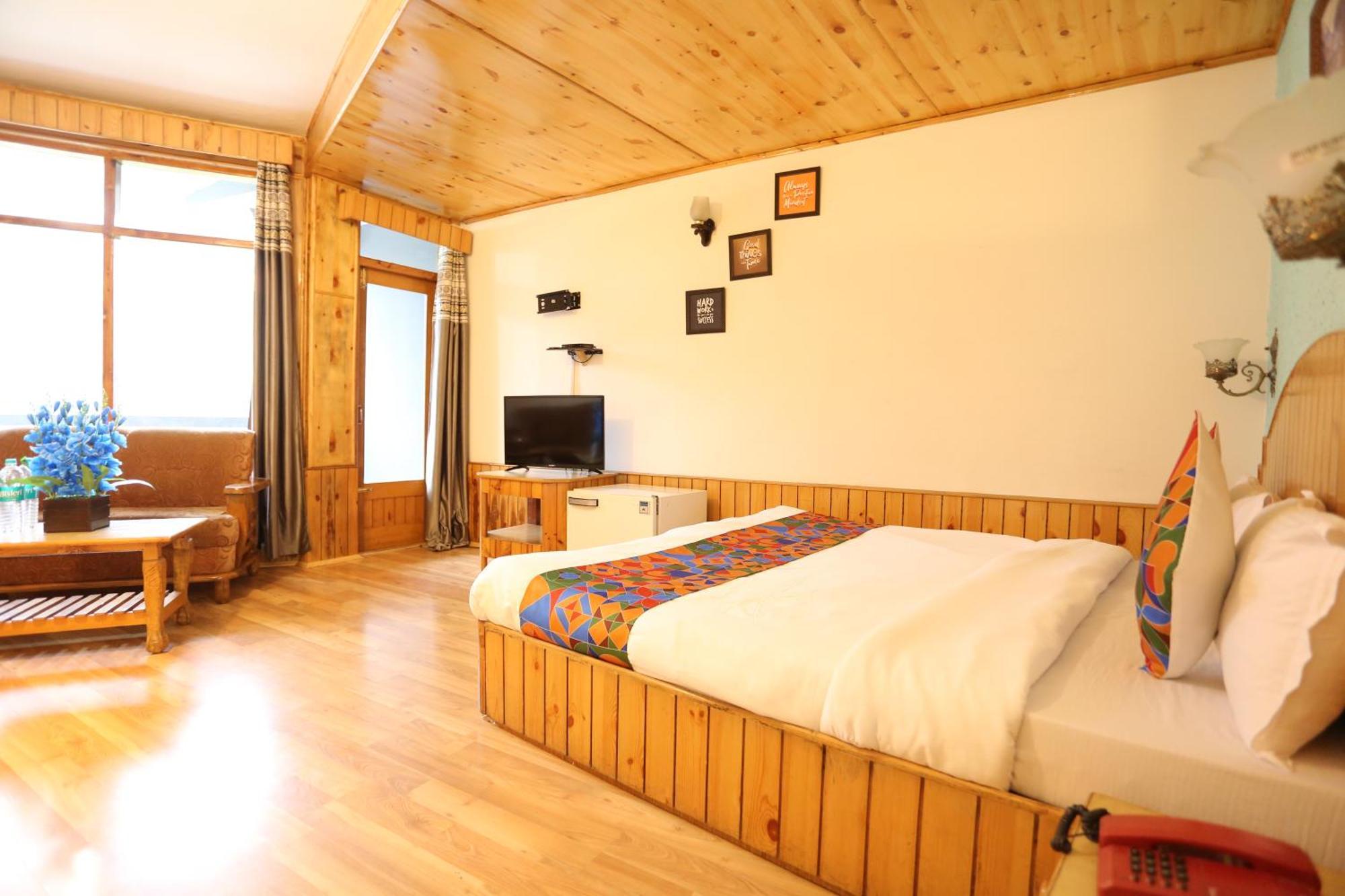 Hotel Surbhi Vashist Dış mekan fotoğraf