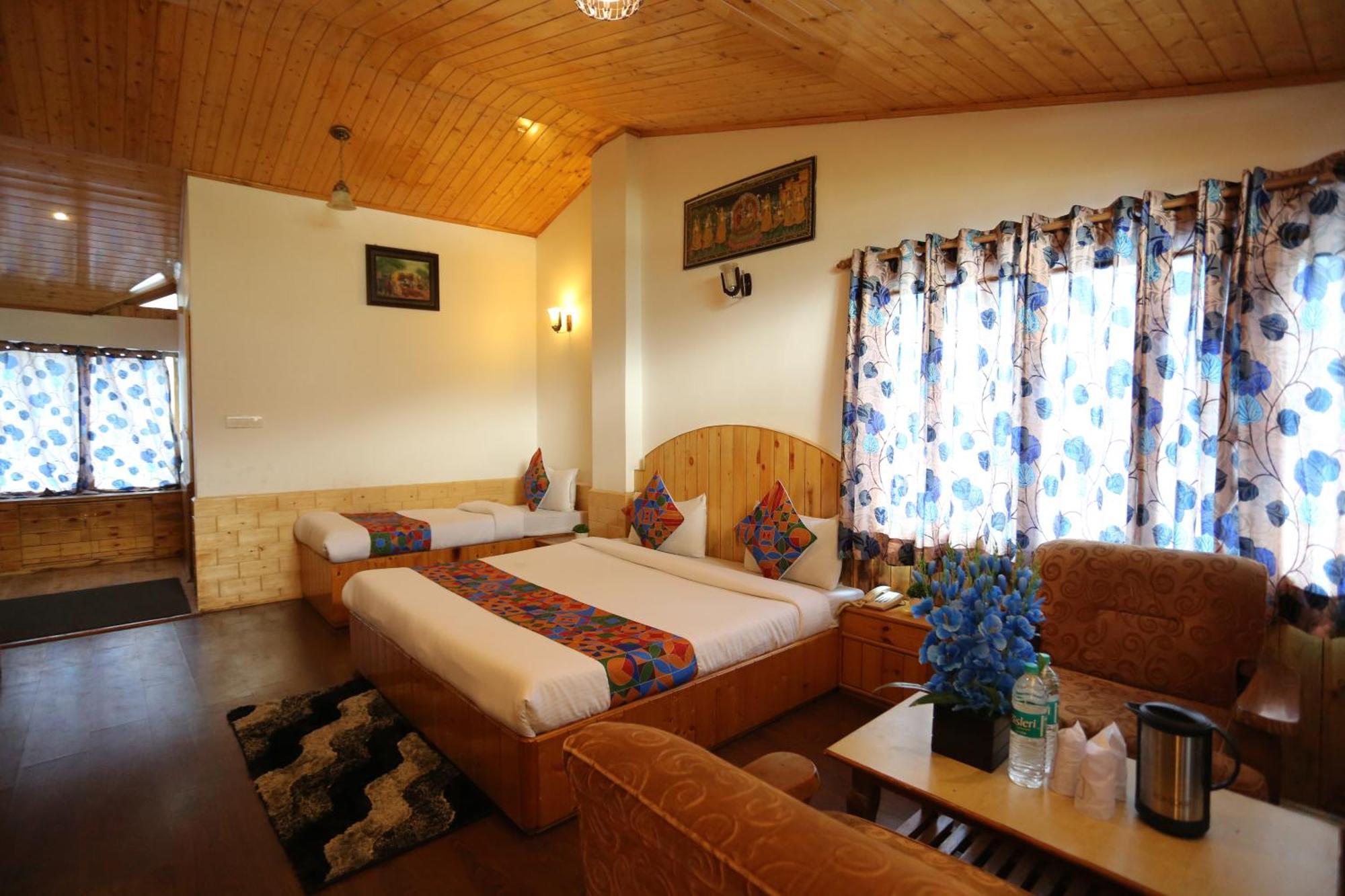 Hotel Surbhi Vashist Dış mekan fotoğraf