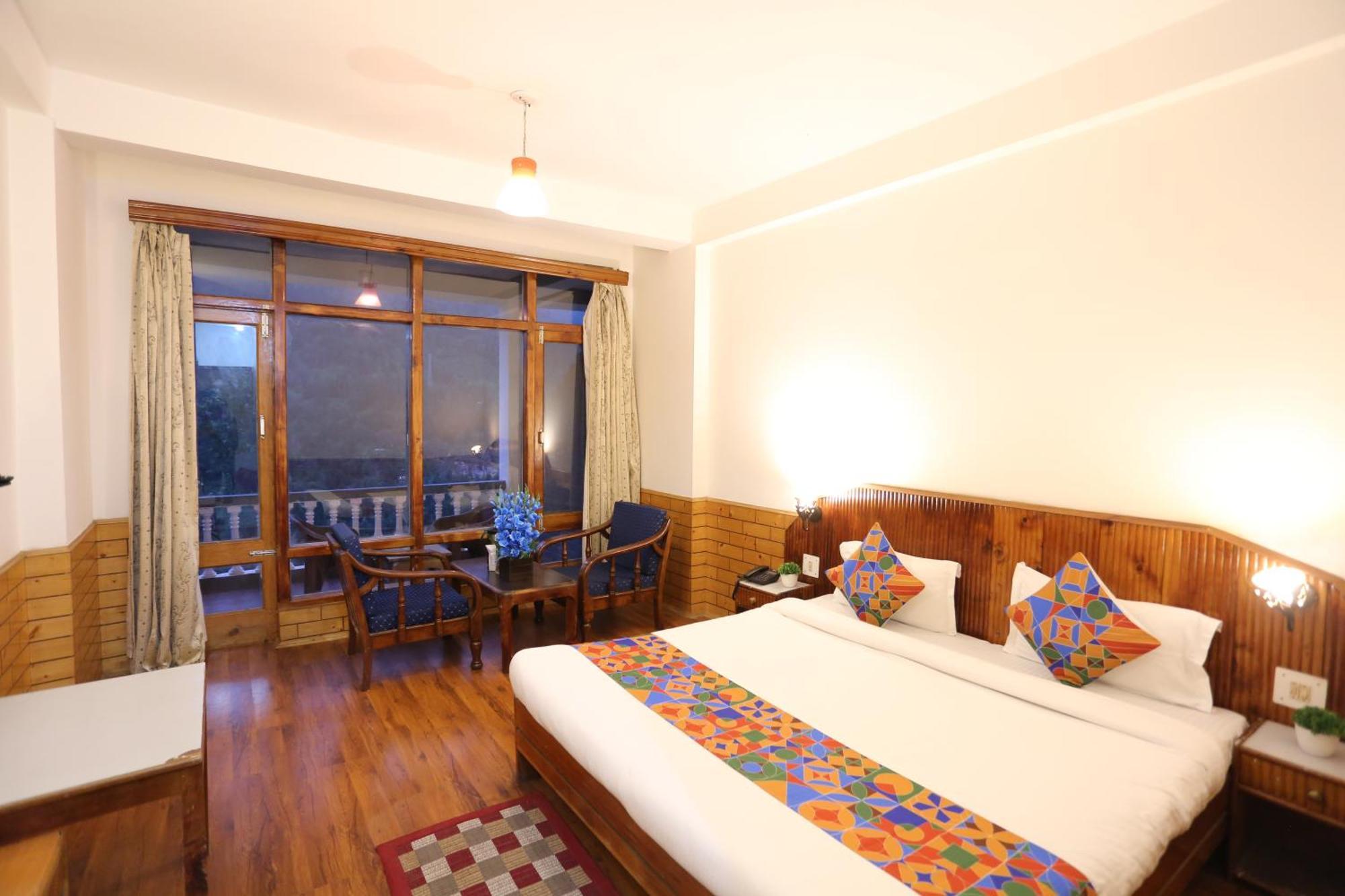 Hotel Surbhi Vashist Dış mekan fotoğraf